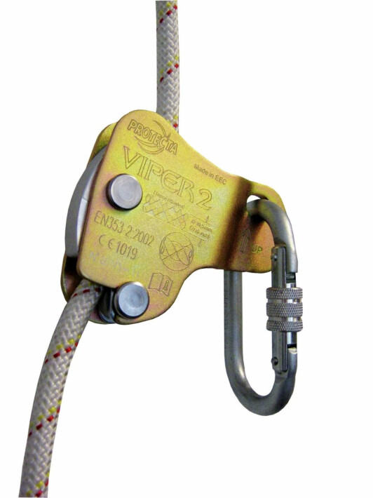 3m-protecta-viper-2-automatic-rope-grab-with-double-action-carabiner-ac400.jpg